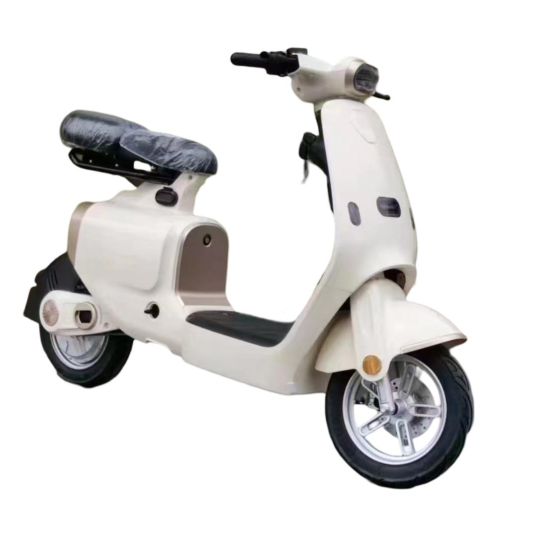 Scandinavian-Style Scooter YP-B127 - Image 2