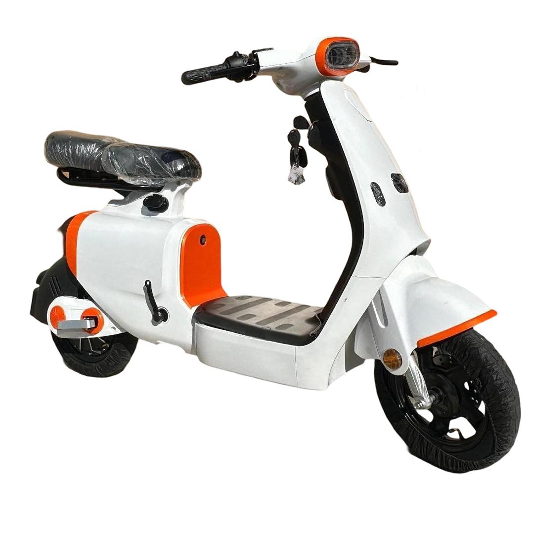 Scandinavian-Style Scooter YP-B127 - Image 3