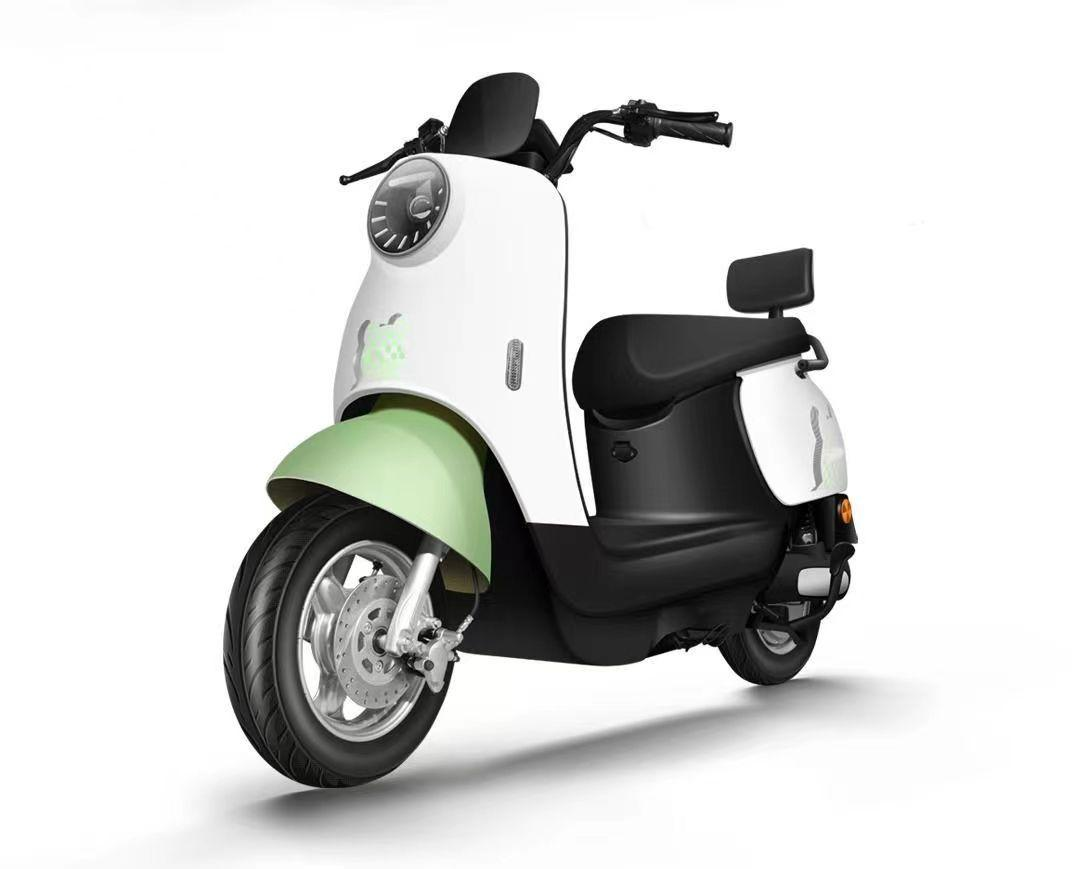 Retro Cute Scooter YP-B130